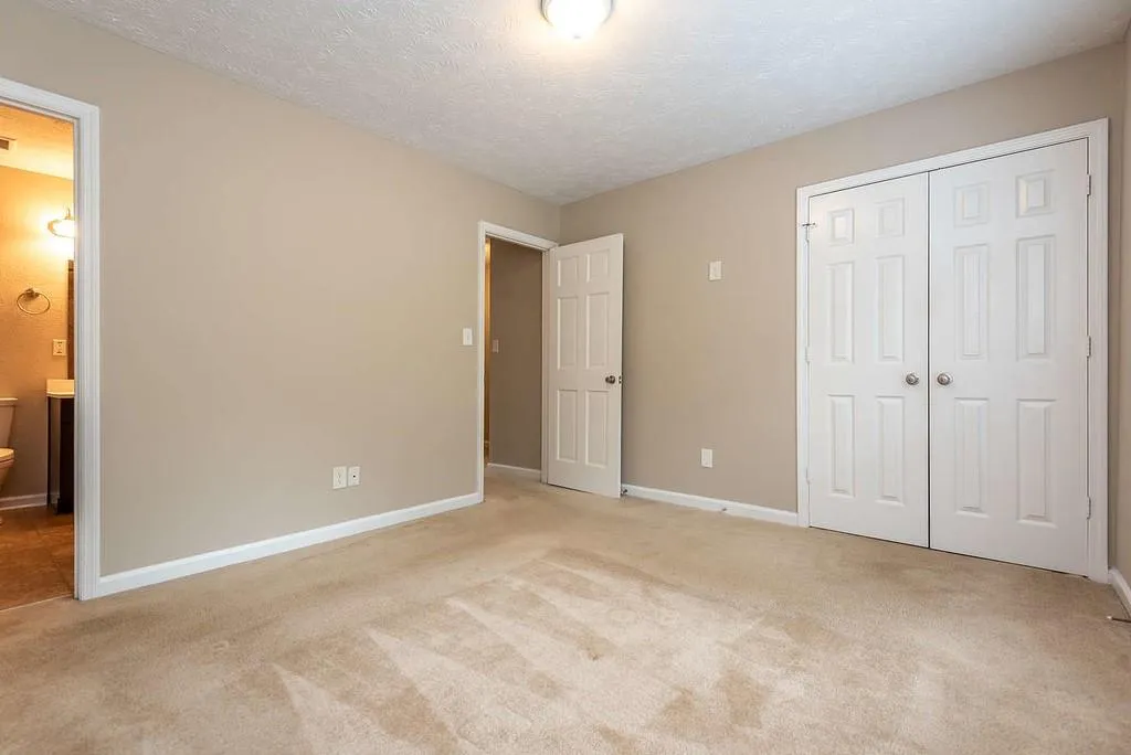 245 Winding River Drive Unit F, Sandy Springs, Georgia 30350, 2 Bedrooms Bedrooms, ,1 BathroomBathrooms,Residential,Sold,245 Winding River Drive Unit F,6581667