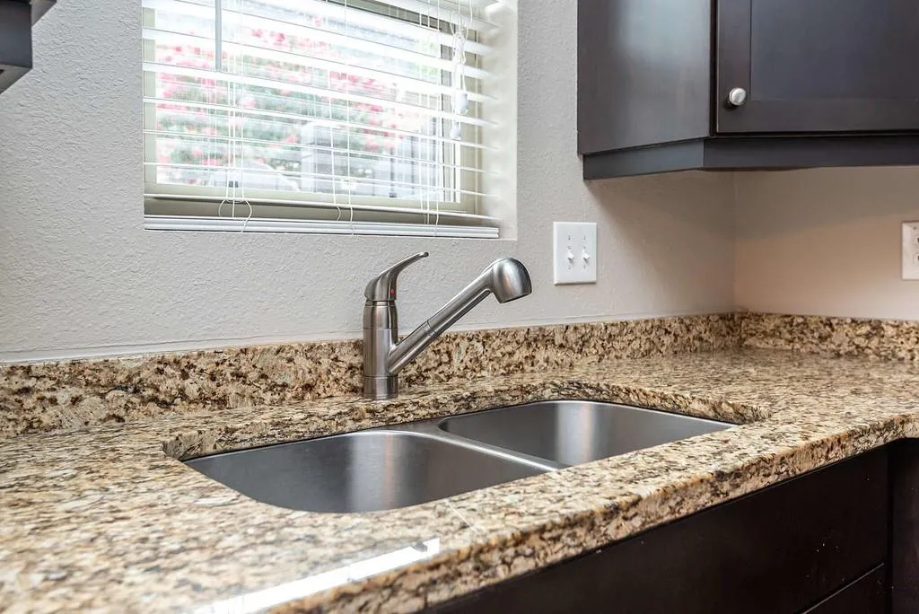 245 Winding River Drive Unit F, Sandy Springs, Georgia 30350, 2 Bedrooms Bedrooms, ,1 BathroomBathrooms,Residential,Sold,245 Winding River Drive Unit F,6581667
