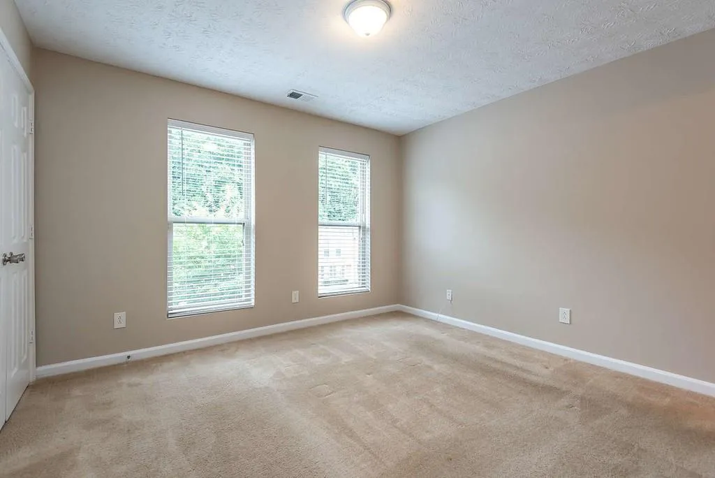 245 Winding River Drive Unit F, Sandy Springs, Georgia 30350, 2 Bedrooms Bedrooms, ,1 BathroomBathrooms,Residential,Sold,245 Winding River Drive Unit F,6581667