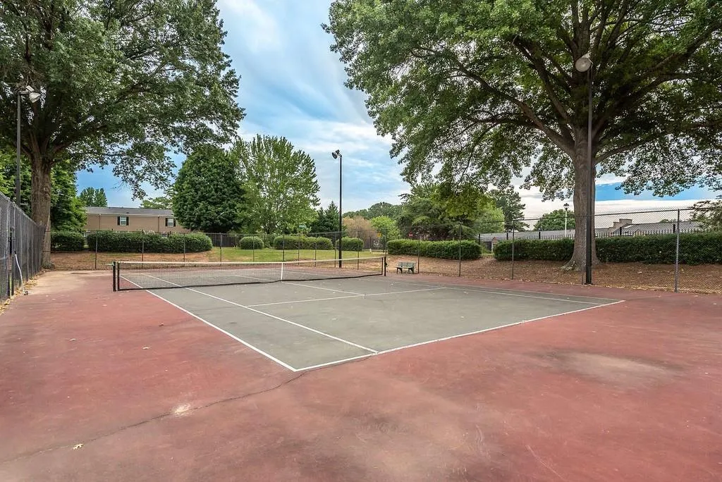 245 Winding River Drive Unit F, Sandy Springs, Georgia 30350, 2 Bedrooms Bedrooms, ,1 BathroomBathrooms,Residential,Sold,245 Winding River Drive Unit F,6581667