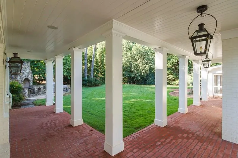135 Foxridge Road, Atlanta, Georgia 30327, 5 Bedrooms Bedrooms, ,4 BathroomsBathrooms,Residential,Sold,135 Foxridge Road,5752049