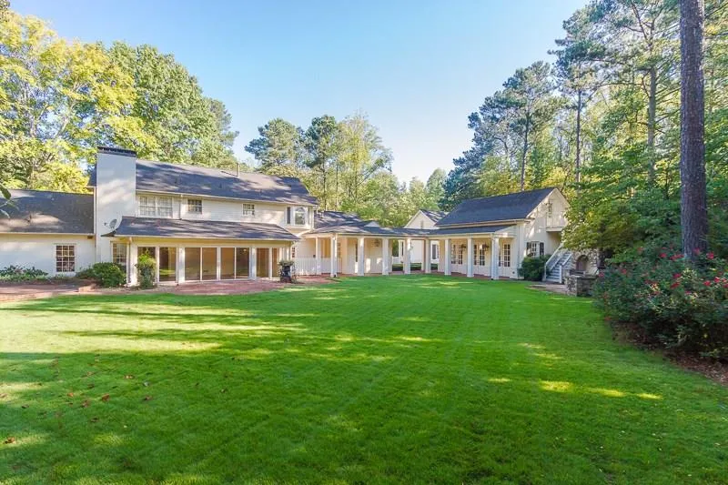 135 Foxridge Road, Atlanta, Georgia 30327, 5 Bedrooms Bedrooms, ,4 BathroomsBathrooms,Residential,Sold,135 Foxridge Road,5752049