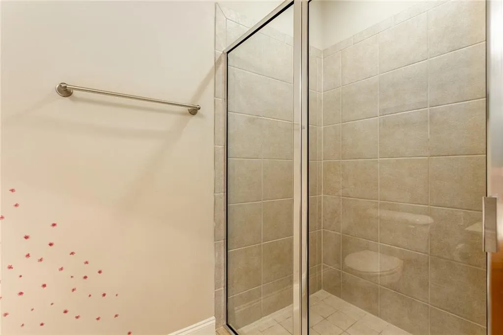 819 Perennial Drive, Atlanta, Georgia 30328, 3 Bedrooms Bedrooms, ,3 BathroomsBathrooms,Residential,Sold,819 Perennial Drive,6630033