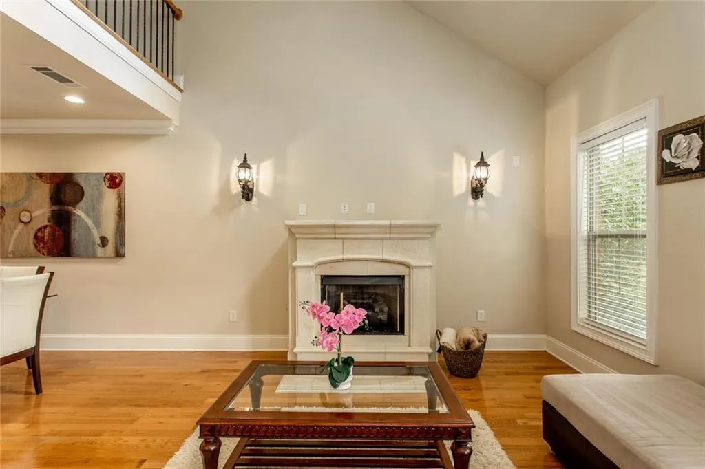 819 Perennial Drive, Atlanta, Georgia 30328, 3 Bedrooms Bedrooms, ,3 BathroomsBathrooms,Residential,Sold,819 Perennial Drive,6630033