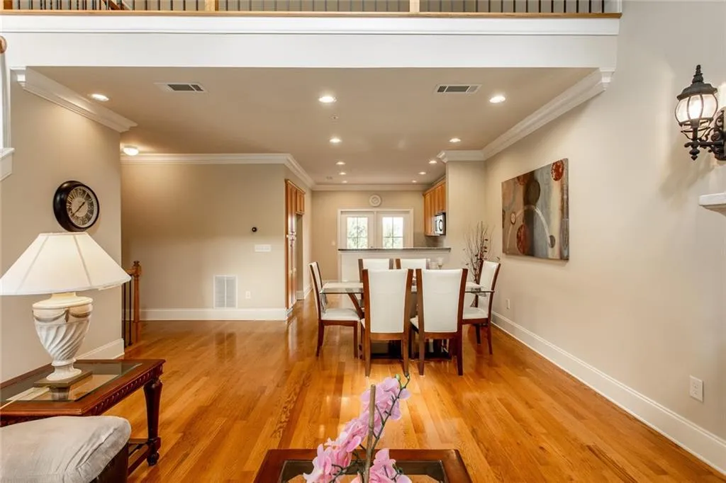 819 Perennial Drive, Atlanta, Georgia 30328, 3 Bedrooms Bedrooms, ,3 BathroomsBathrooms,Residential,Sold,819 Perennial Drive,6630033