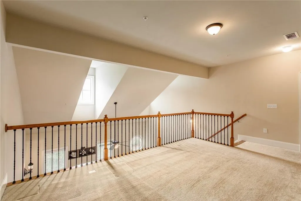 819 Perennial Drive, Atlanta, Georgia 30328, 3 Bedrooms Bedrooms, ,3 BathroomsBathrooms,Residential,Sold,819 Perennial Drive,6630033