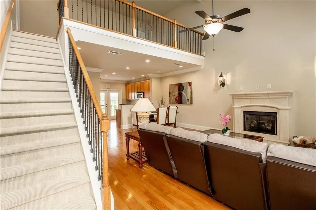 819 Perennial Drive, Atlanta, Georgia 30328, 3 Bedrooms Bedrooms, ,3 BathroomsBathrooms,Residential,Sold,819 Perennial Drive,6630033