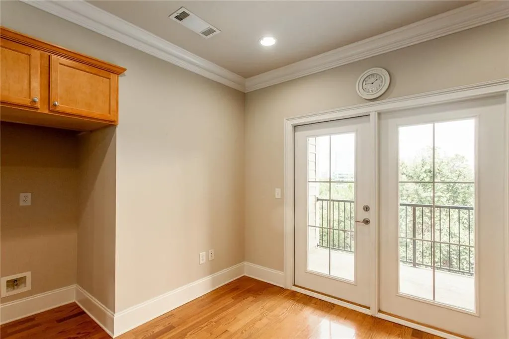 819 Perennial Drive, Atlanta, Georgia 30328, 3 Bedrooms Bedrooms, ,3 BathroomsBathrooms,Residential,Sold,819 Perennial Drive,6630033