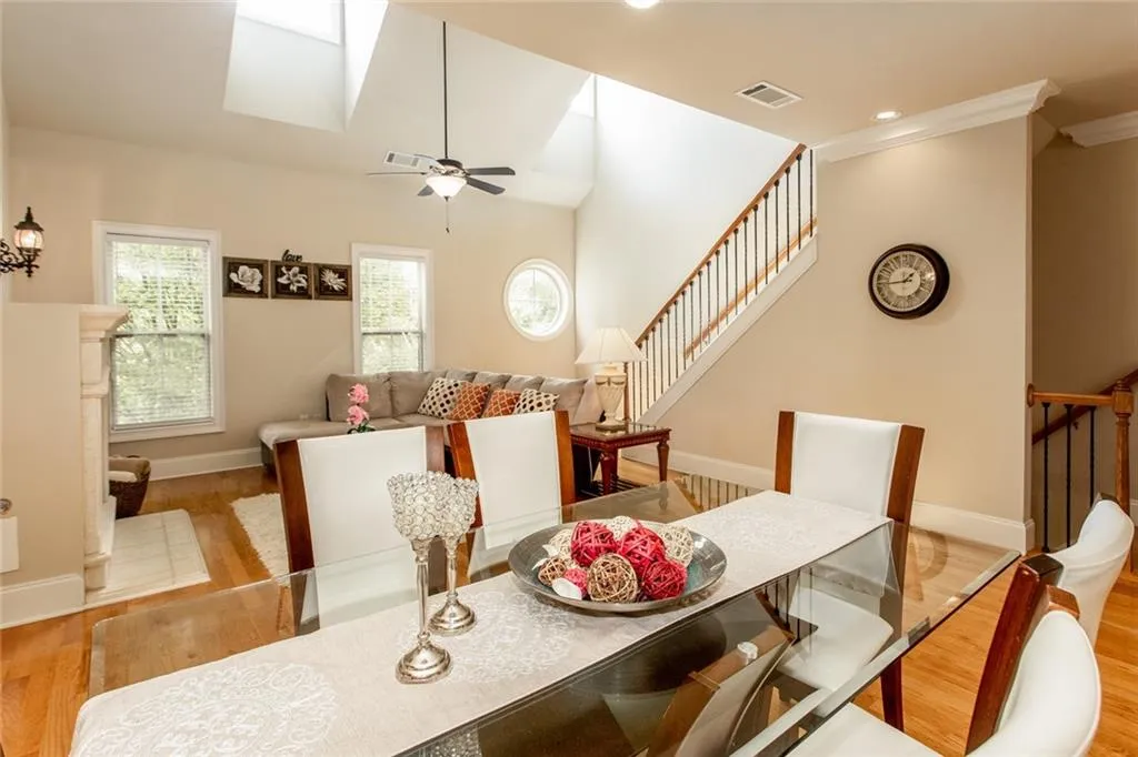 819 Perennial Drive, Atlanta, Georgia 30328, 3 Bedrooms Bedrooms, ,3 BathroomsBathrooms,Residential,Sold,819 Perennial Drive,6630033