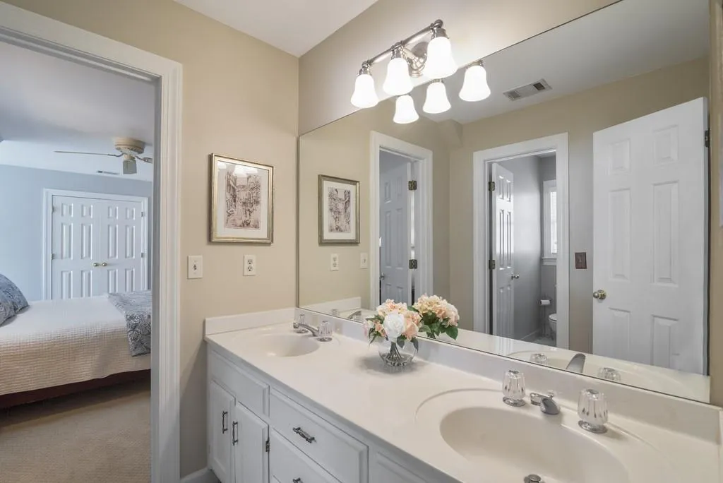 110 Wicksford Glen Ne, Sandy Springs, Georgia 30350, 5 Bedrooms Bedrooms, ,4 BathroomsBathrooms,Residential,Sold,110 Wicksford Glen Ne,6527123