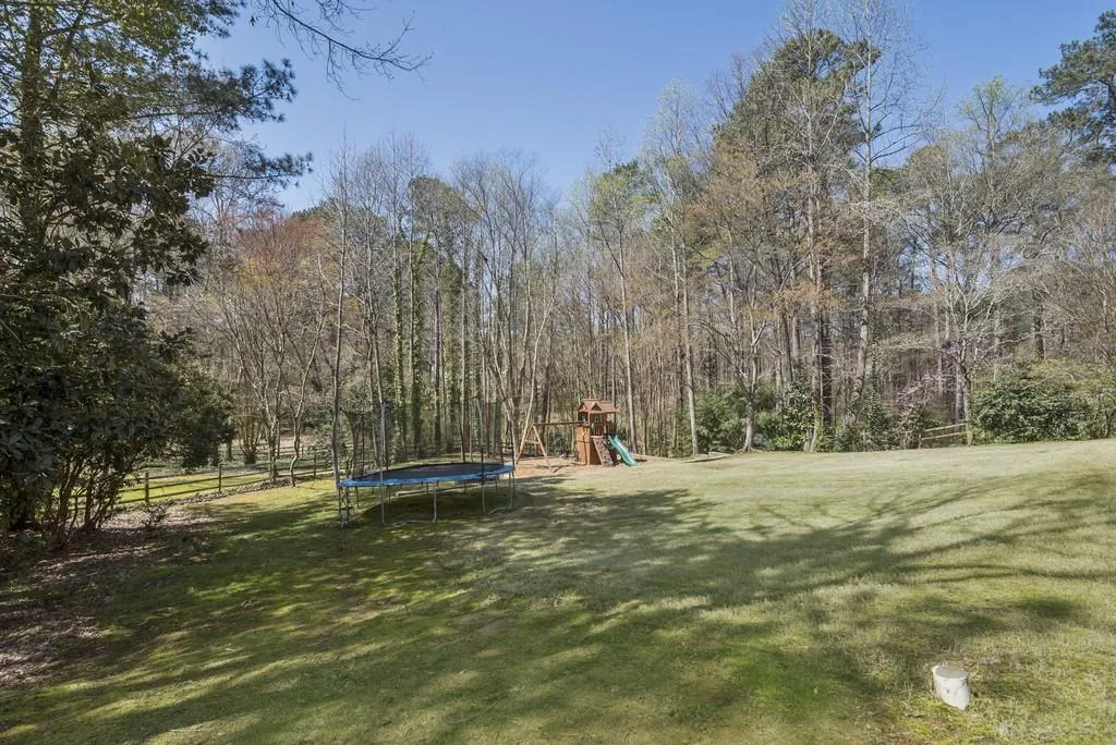 110 Wicksford Glen Ne, Sandy Springs, Georgia 30350, 5 Bedrooms Bedrooms, ,4 BathroomsBathrooms,Residential,Sold,110 Wicksford Glen Ne,6527123