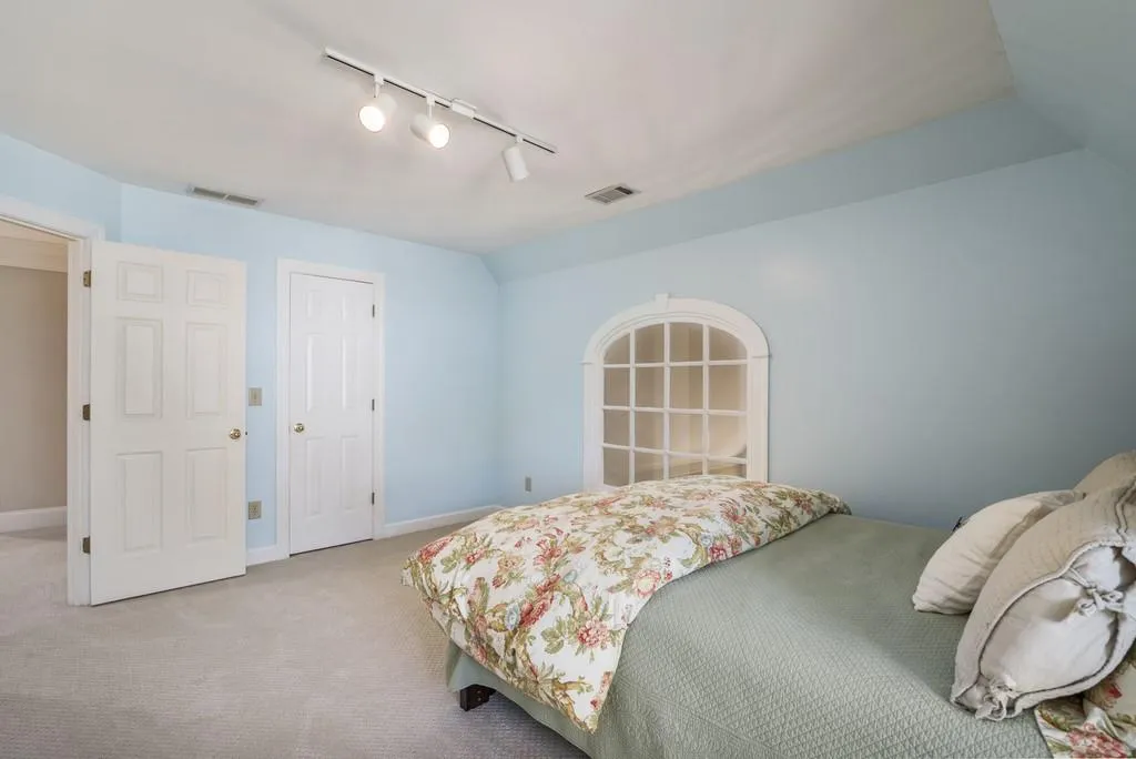 110 Wicksford Glen Ne, Sandy Springs, Georgia 30350, 5 Bedrooms Bedrooms, ,4 BathroomsBathrooms,Residential,Sold,110 Wicksford Glen Ne,6527123