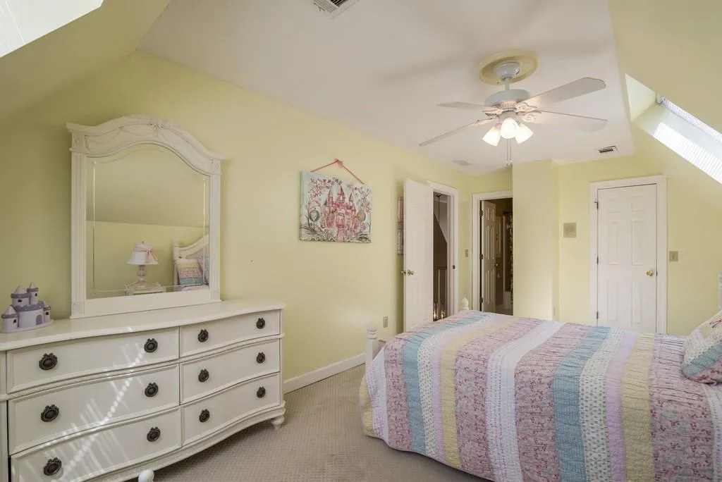 110 Wicksford Glen Ne, Sandy Springs, Georgia 30350, 5 Bedrooms Bedrooms, ,4 BathroomsBathrooms,Residential,Sold,110 Wicksford Glen Ne,6527123