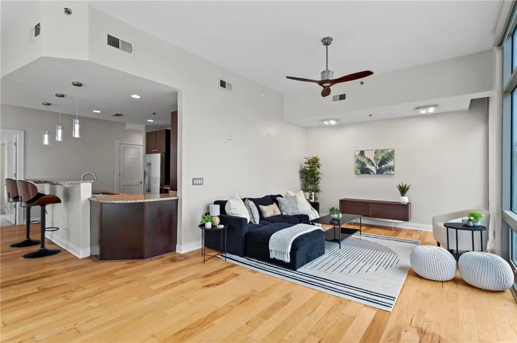 905 Juniper Street Ne Unit 808, Atlanta, Georgia 30309, 2 Bedrooms Bedrooms, 0 ,2 BathroomsBathrooms,Residential,For Sale,905 Juniper Street Ne Unit 808,7713503