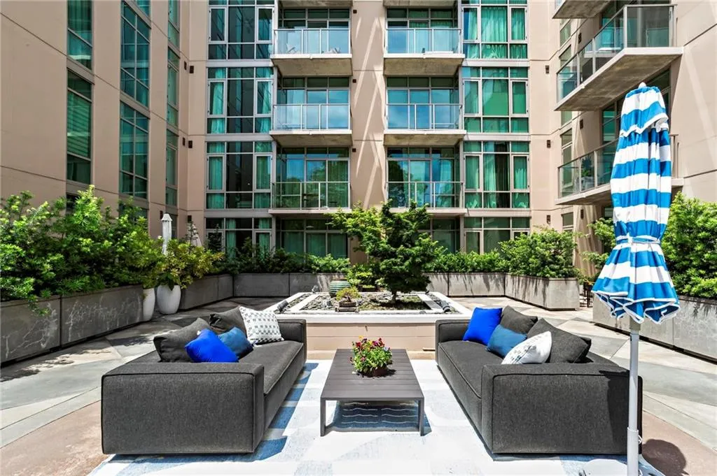 905 Juniper Street Ne Unit 808, Atlanta, Georgia 30309, 2 Bedrooms Bedrooms, 0 ,2 BathroomsBathrooms,Residential,For Sale,905 Juniper Street Ne Unit 808,7713503