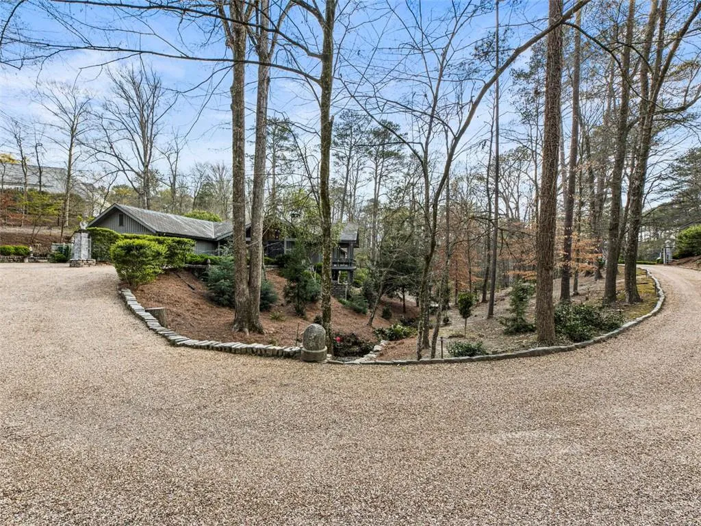 1330 W Garmon Road, Atlanta, Georgia 30327, 4 Bedrooms Bedrooms, ,4 BathroomsBathrooms,Residential,Sold,1330 W Garmon Road,7358366