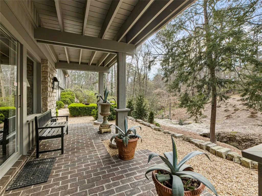 1330 W Garmon Road, Atlanta, Georgia 30327, 4 Bedrooms Bedrooms, ,4 BathroomsBathrooms,Residential,Sold,1330 W Garmon Road,7358366