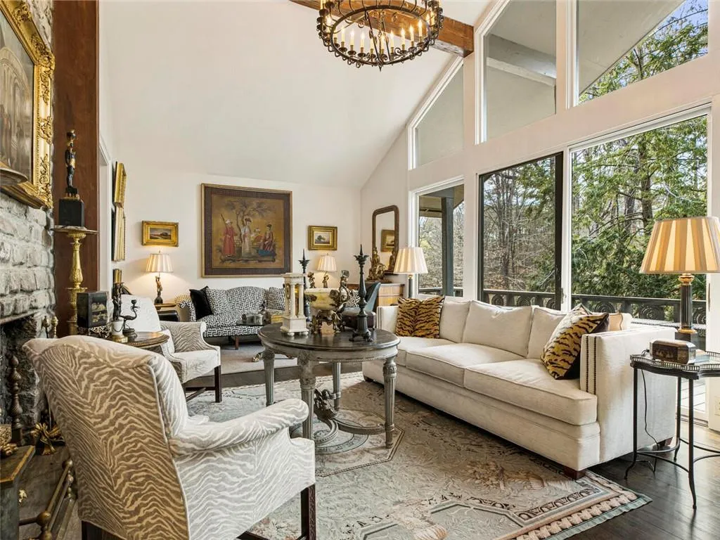 1330 W Garmon Road, Atlanta, Georgia 30327, 4 Bedrooms Bedrooms, ,4 BathroomsBathrooms,Residential,Sold,1330 W Garmon Road,7358366