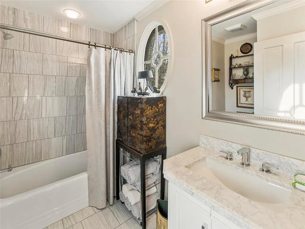 1330 W Garmon Road, Atlanta, Georgia 30327, 4 Bedrooms Bedrooms, ,4 BathroomsBathrooms,Residential,Sold,1330 W Garmon Road,7358366