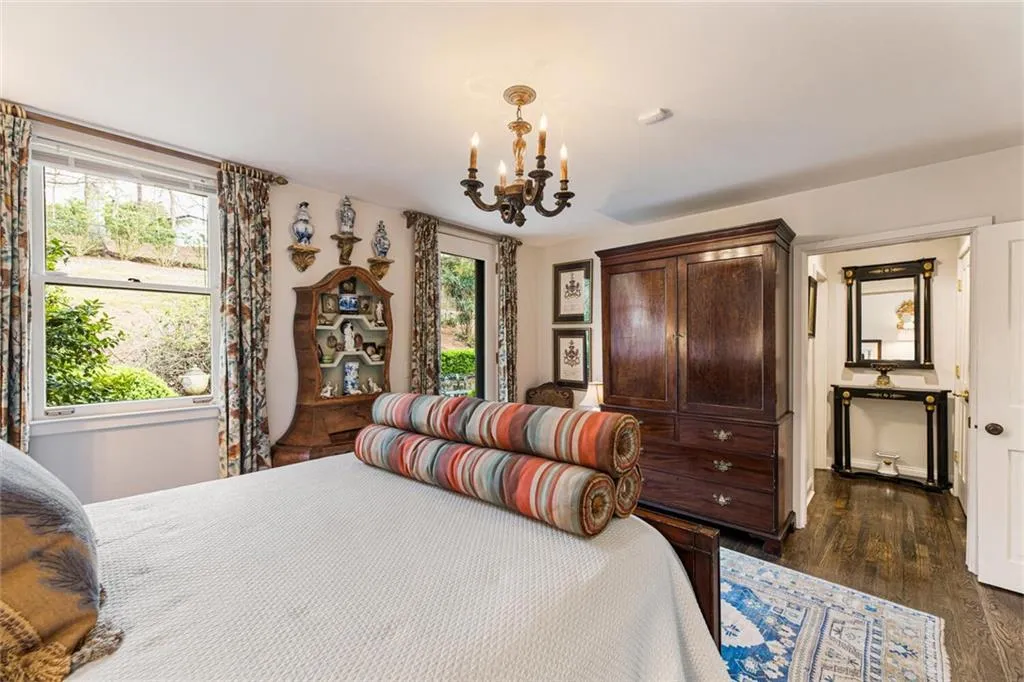 1330 W Garmon Road, Atlanta, Georgia 30327, 4 Bedrooms Bedrooms, ,4 BathroomsBathrooms,Residential,Sold,1330 W Garmon Road,7358366