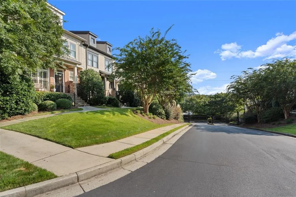 245 Mystic Ridge Hill, Atlanta, Georgia 30342, 4 Bedrooms Bedrooms, ,3 BathroomsBathrooms,Residential,Sold,245 Mystic Ridge Hill,6941958