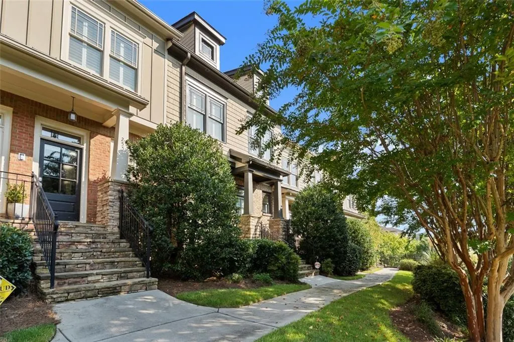 245 Mystic Ridge Hill, Atlanta, Georgia 30342, 4 Bedrooms Bedrooms, ,3 BathroomsBathrooms,Residential,Sold,245 Mystic Ridge Hill,6941958