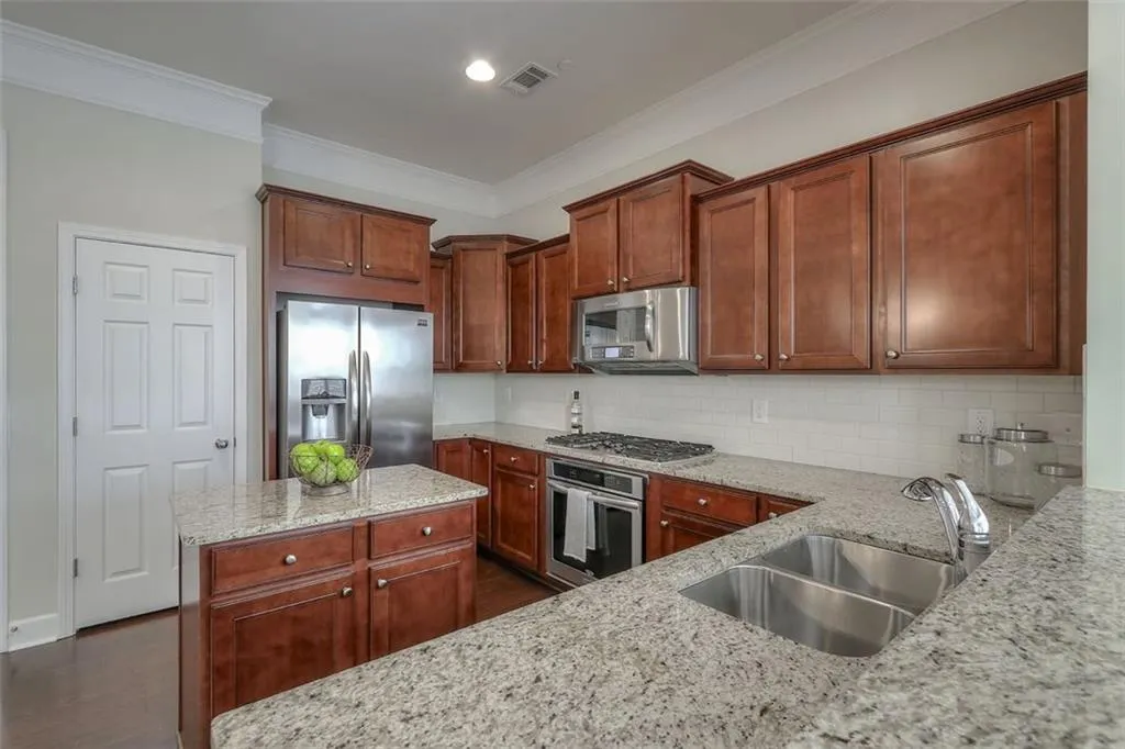 152 Barkley Lane, Atlanta, Georgia 30328, 3 Bedrooms Bedrooms, ,2 BathroomsBathrooms,Residential,Sold,152 Barkley Lane,6061923