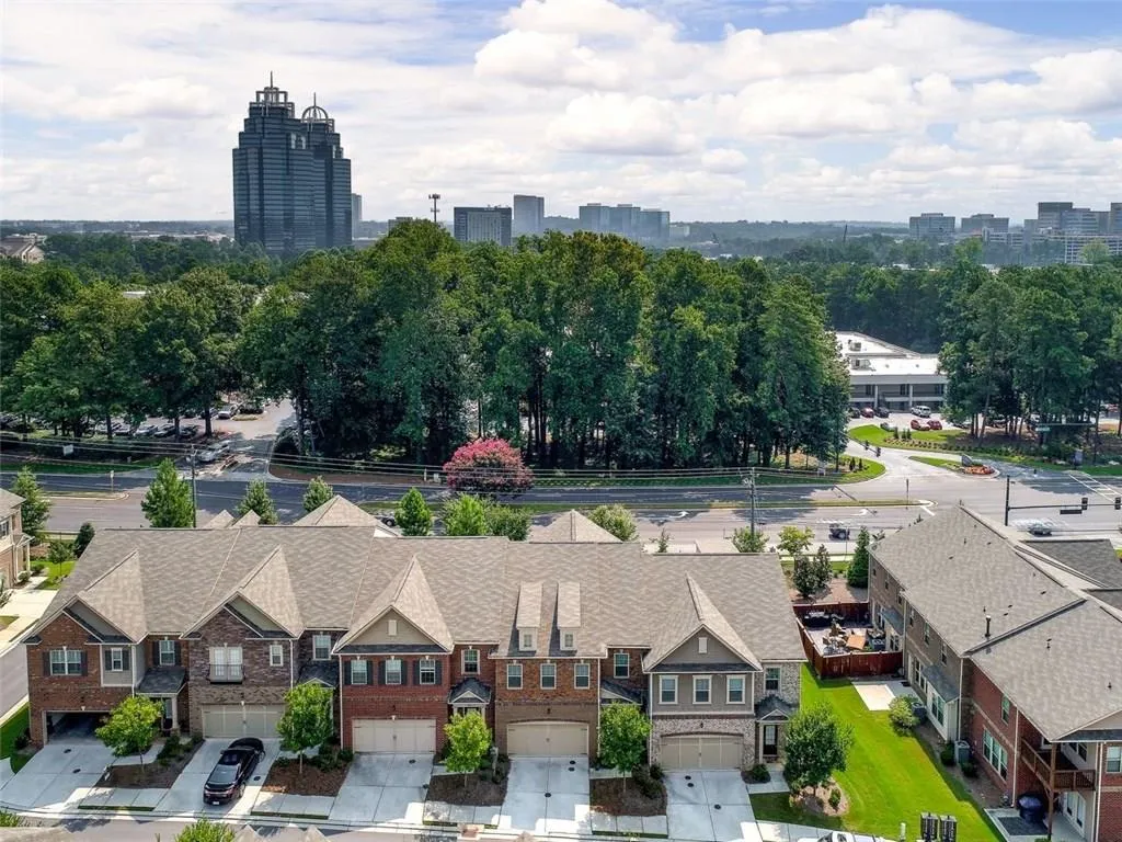 152 Barkley Lane, Atlanta, Georgia 30328, 3 Bedrooms Bedrooms, ,2 BathroomsBathrooms,Residential,Sold,152 Barkley Lane,6061923