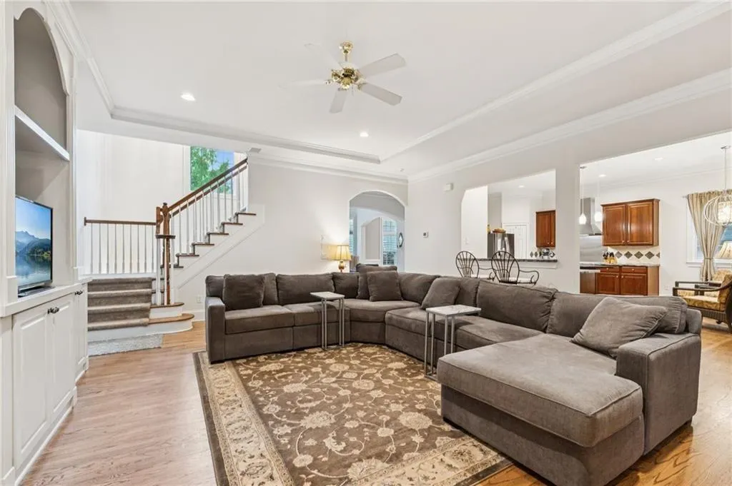 992 Wescott Lane, Atlanta, Georgia 30319, 4 Bedrooms Bedrooms, ,3 BathroomsBathrooms,Residential,For Sale,992 Wescott Lane,7720539