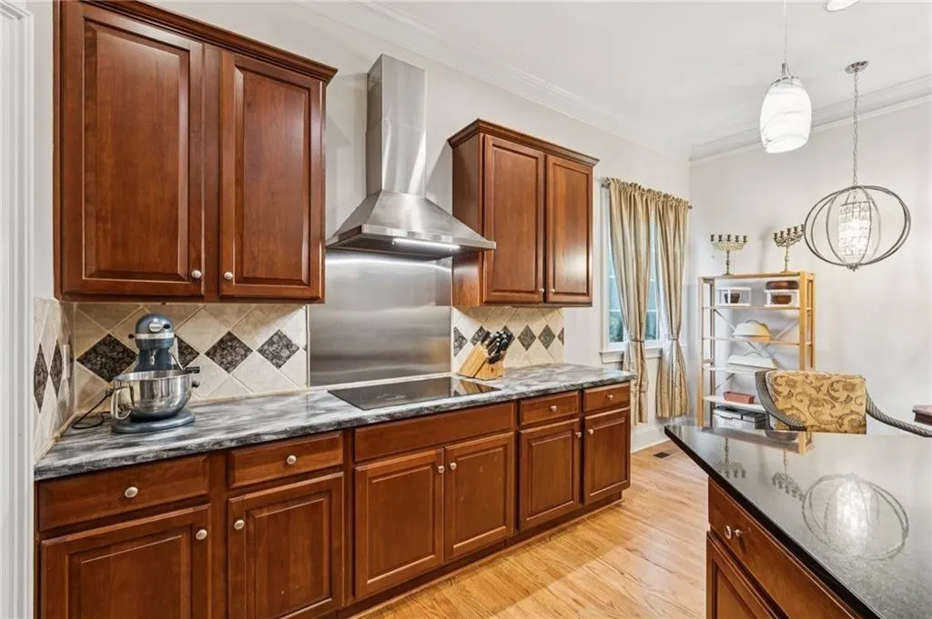 992 Wescott Lane, Atlanta, Georgia 30319, 4 Bedrooms Bedrooms, ,3 BathroomsBathrooms,Residential,For Sale,992 Wescott Lane,7720539