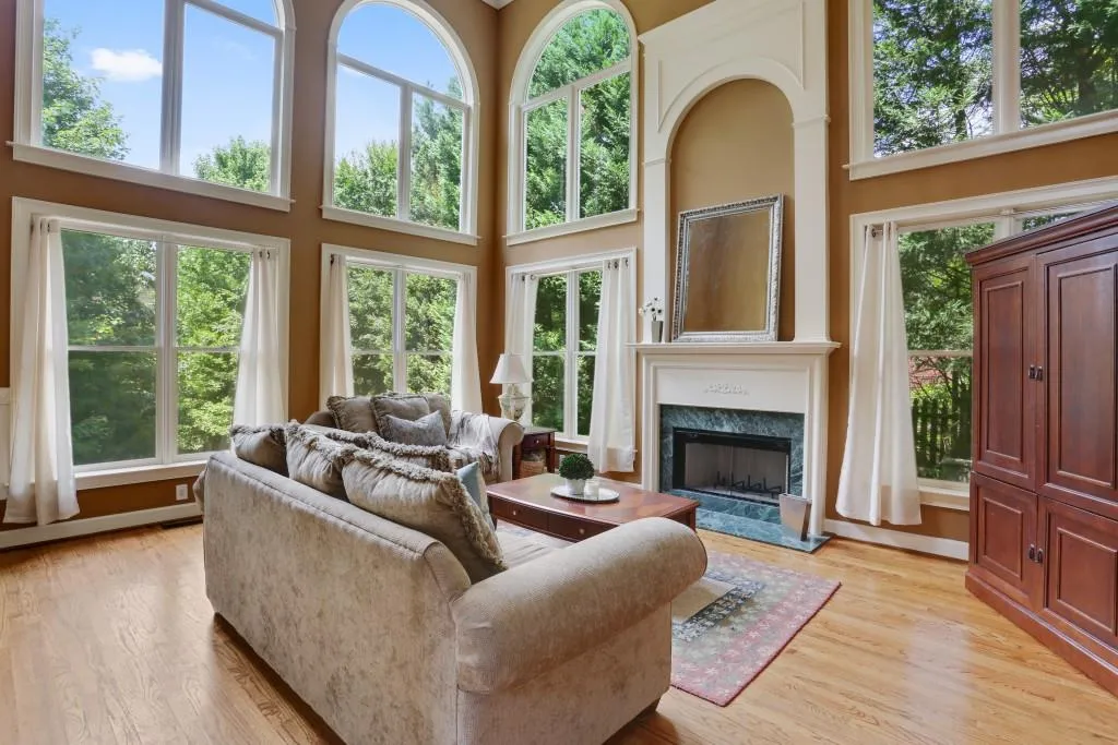 2304 Valley Brook Way Ne, Brookhaven, Georgia 30319, 4 Bedrooms Bedrooms, ,3 BathroomsBathrooms,Residential,Sold,2304 Valley Brook Way Ne,5719961