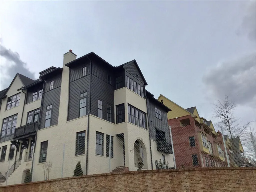 6667 Sterling Drive Unit 661, Sandy Springs, Georgia 30328, 3 Bedrooms Bedrooms, ,3 BathroomsBathrooms,Residential,Sold,6667 Sterling Drive Unit 661,6663863