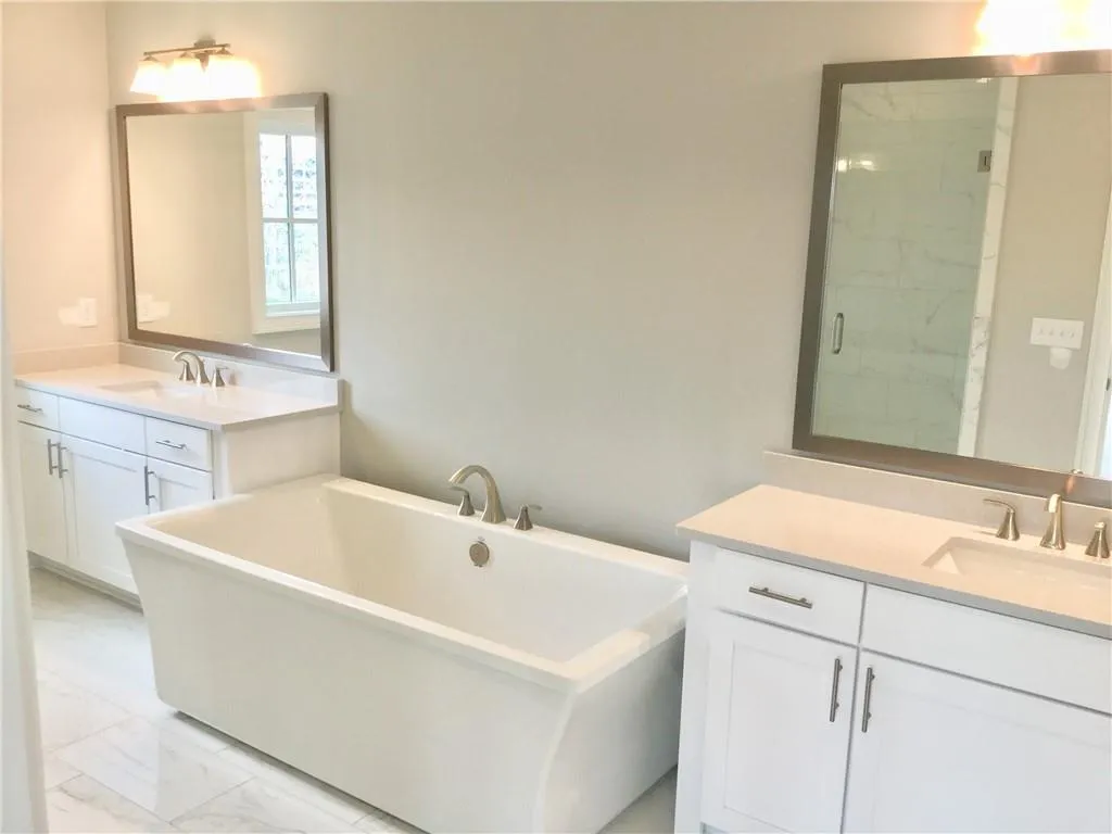 6667 Sterling Drive Unit 661, Sandy Springs, Georgia 30328, 3 Bedrooms Bedrooms, ,3 BathroomsBathrooms,Residential,Sold,6667 Sterling Drive Unit 661,6663863