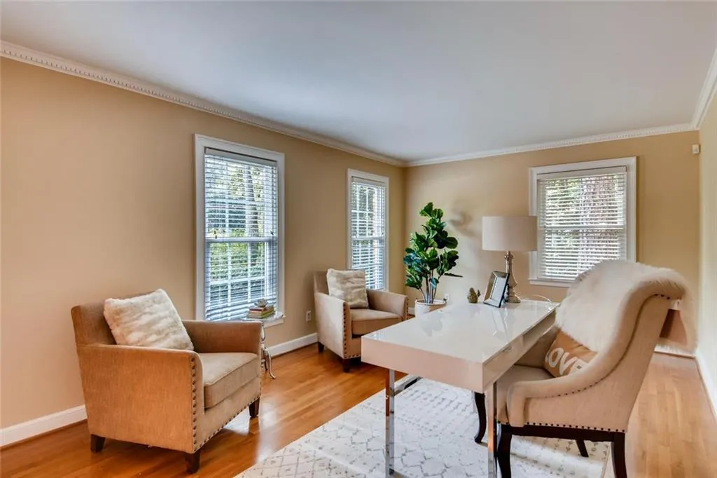 1590 Huntingdon Trail, Sandy Springs, Georgia 30350, 5 Bedrooms Bedrooms, ,3 BathroomsBathrooms,Residential,Sold,1590 Huntingdon Trail,6623298