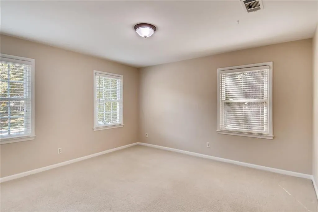 1590 Huntingdon Trail, Sandy Springs, Georgia 30350, 5 Bedrooms Bedrooms, ,3 BathroomsBathrooms,Residential,Sold,1590 Huntingdon Trail,6623298