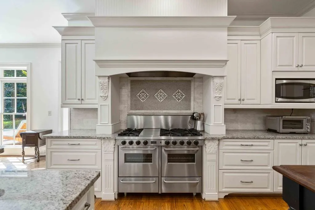 4968 Long Island Drive Nw, Atlanta, Georgia 30327, 6 Bedrooms Bedrooms, ,6 BathroomsBathrooms,Residential,Sold,4968 Long Island Drive Nw,6788138