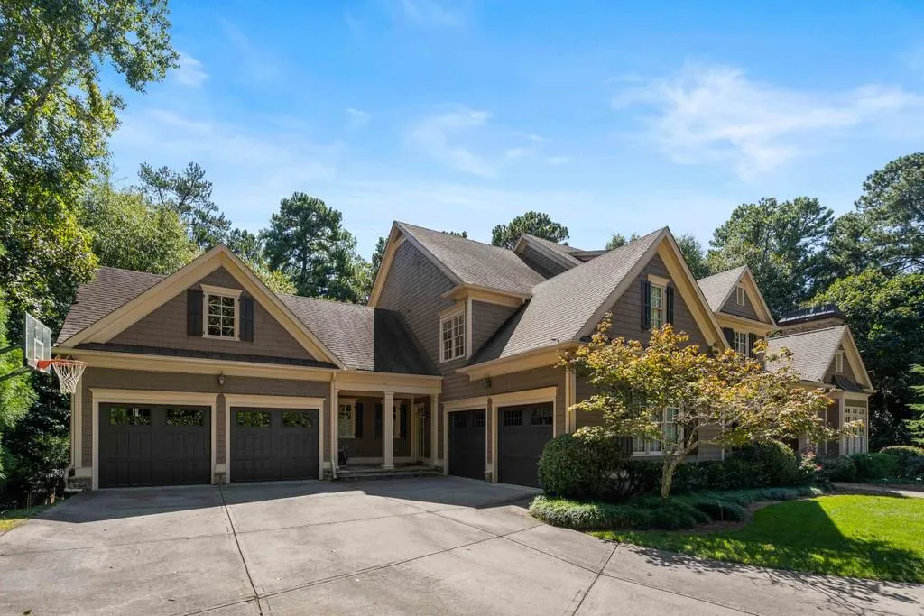 4968 Long Island Drive Nw, Atlanta, Georgia 30327, 6 Bedrooms Bedrooms, ,6 BathroomsBathrooms,Residential,Sold,4968 Long Island Drive Nw,6788138