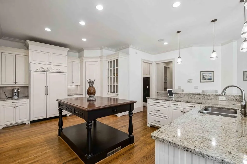 4968 Long Island Drive Nw, Atlanta, Georgia 30327, 6 Bedrooms Bedrooms, ,6 BathroomsBathrooms,Residential,Sold,4968 Long Island Drive Nw,6788138