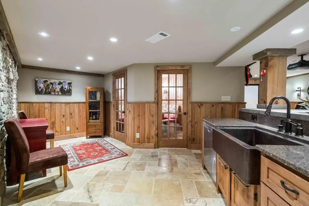 4968 Long Island Drive Nw, Atlanta, Georgia 30327, 6 Bedrooms Bedrooms, ,6 BathroomsBathrooms,Residential,Sold,4968 Long Island Drive Nw,6788138