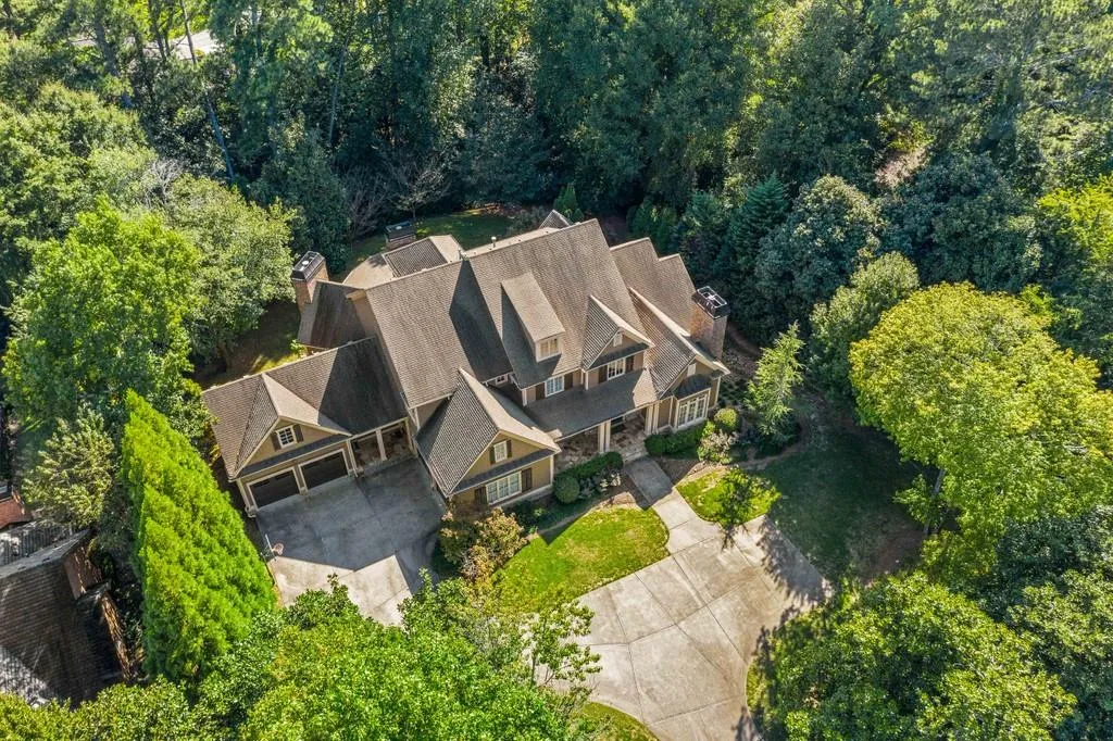 4968 Long Island Drive Nw, Atlanta, Georgia 30327, 6 Bedrooms Bedrooms, ,6 BathroomsBathrooms,Residential,Sold,4968 Long Island Drive Nw,6788138