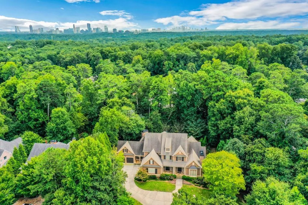 4968 Long Island Drive Nw, Atlanta, Georgia 30327, 6 Bedrooms Bedrooms, ,6 BathroomsBathrooms,Residential,Sold,4968 Long Island Drive Nw,6788138