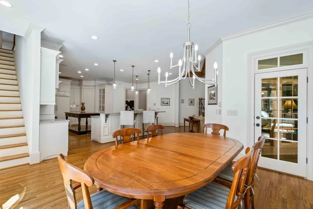 4968 Long Island Drive Nw, Atlanta, Georgia 30327, 6 Bedrooms Bedrooms, ,6 BathroomsBathrooms,Residential,Sold,4968 Long Island Drive Nw,6788138