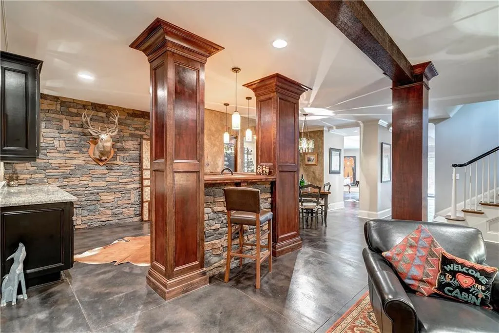 11 Leighton Court, Sandy Springs, Georgia 30327, 6 Bedrooms Bedrooms, ,7 BathroomsBathrooms,Residential,Sold,11 Leighton Court,6541996