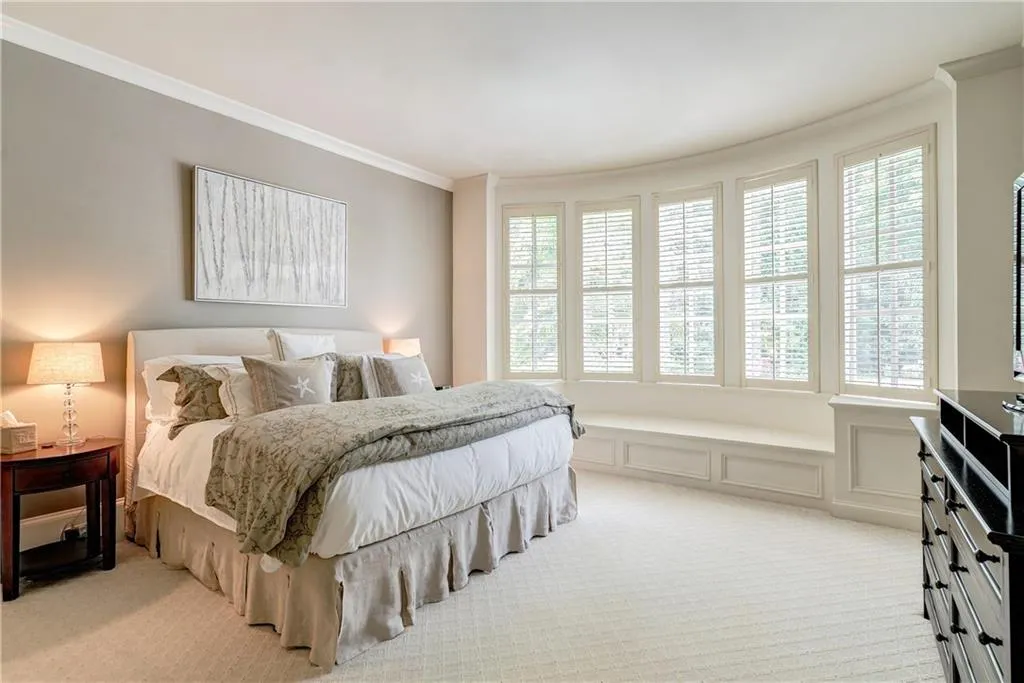 11 Leighton Court, Sandy Springs, Georgia 30327, 6 Bedrooms Bedrooms, ,7 BathroomsBathrooms,Residential,Sold,11 Leighton Court,6541996