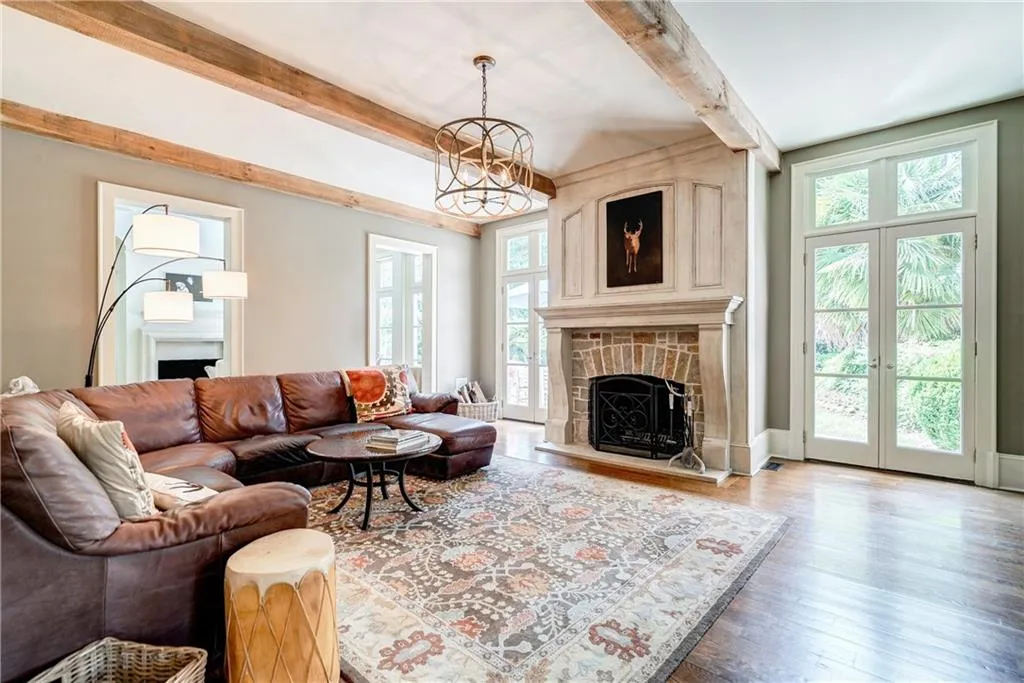 11 Leighton Court, Sandy Springs, Georgia 30327, 6 Bedrooms Bedrooms, ,7 BathroomsBathrooms,Residential,Sold,11 Leighton Court,6541996