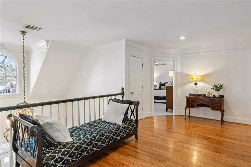 235 Embassy Court, Sandy Springs, Georgia 30328, 4 Bedrooms Bedrooms, ,3 BathroomsBathrooms,Residential,Sold,235 Embassy Court,7351691