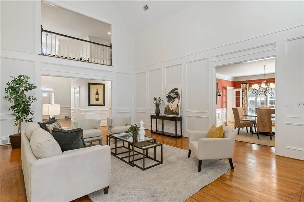 235 Embassy Court, Sandy Springs, Georgia 30328, 4 Bedrooms Bedrooms, ,3 BathroomsBathrooms,Residential,Sold,235 Embassy Court,7351691