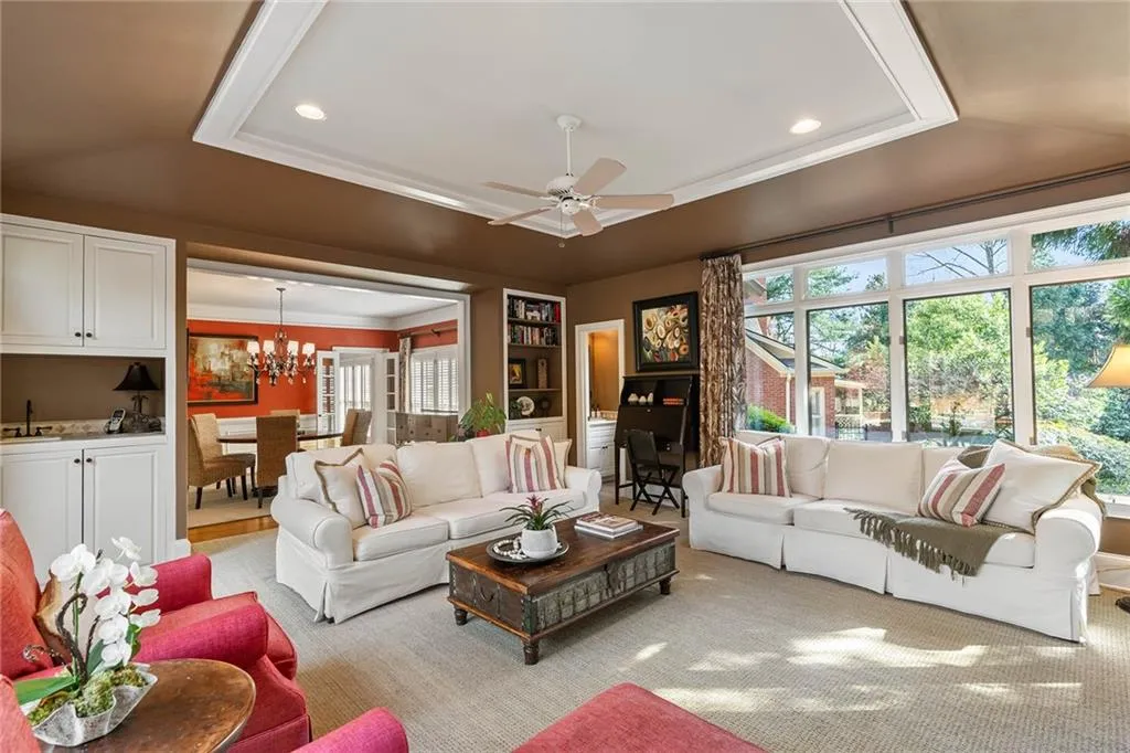 235 Embassy Court, Sandy Springs, Georgia 30328, 4 Bedrooms Bedrooms, ,3 BathroomsBathrooms,Residential,Sold,235 Embassy Court,7351691