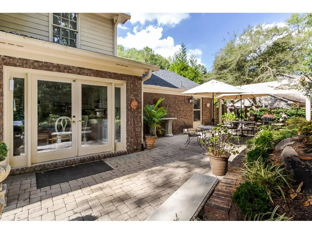 1150 Edgewater Drive, Sandy Springs, Georgia 30328, 5 Bedrooms Bedrooms, ,3 BathroomsBathrooms,Residential,Sold,1150 Edgewater Drive,6082457
