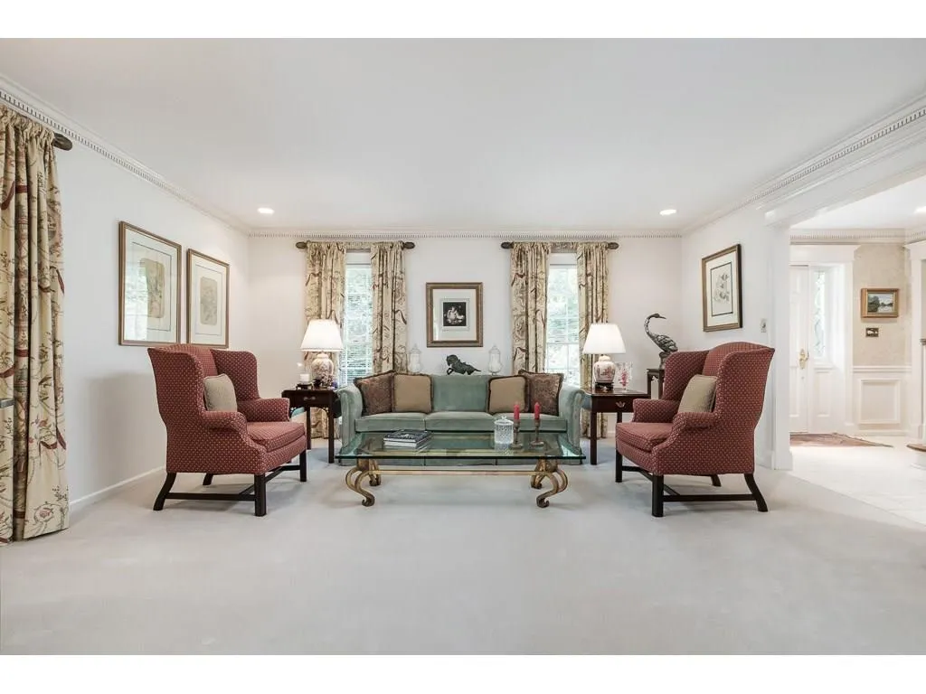 1150 Edgewater Drive, Sandy Springs, Georgia 30328, 5 Bedrooms Bedrooms, ,3 BathroomsBathrooms,Residential,Sold,1150 Edgewater Drive,6082457